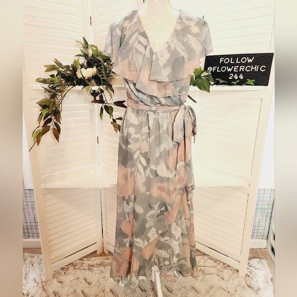 SHOW ME YOUR MUMU SMALL FLORAL DRESS - Picture 2 of 9